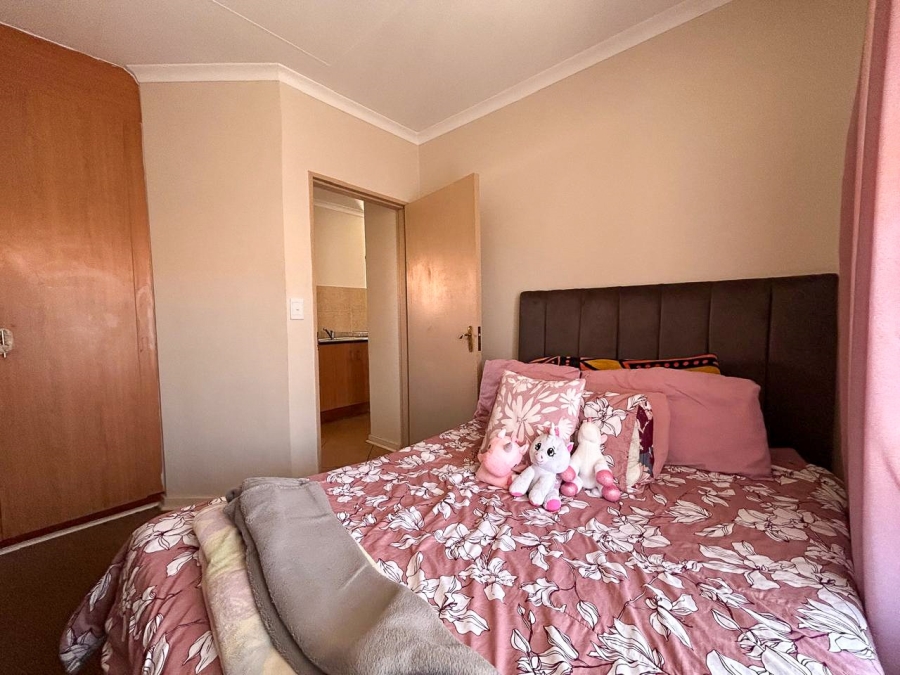 1 Bedroom Property for Sale in Potchefstroom North West